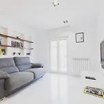 Heriz - Local Rentss Apartman