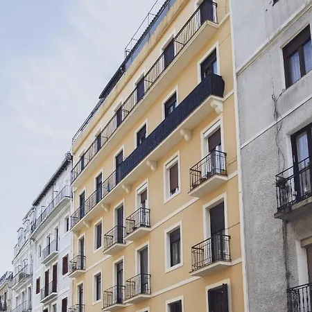 Appartement Heriz - Local Rentss